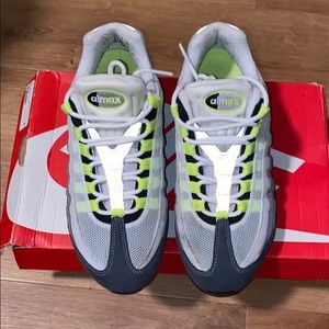 NIKE AIR MAX 95
